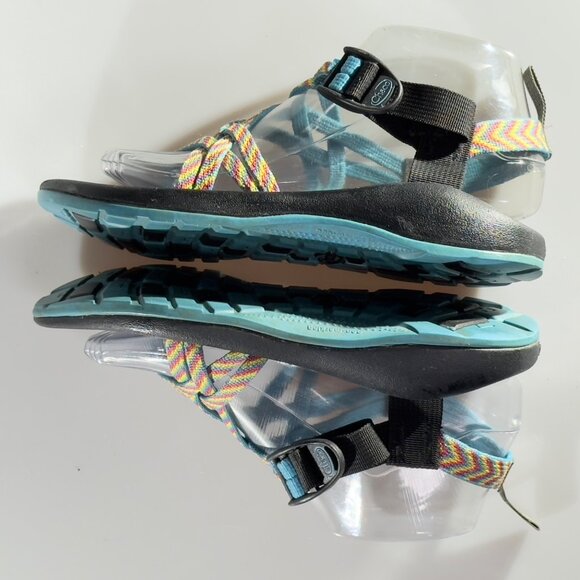 CHACO Kid's Juniors Z/Cloud Sandals Adjustable Straps Vibrant Pattern Size 5 - Picture 6 of 13